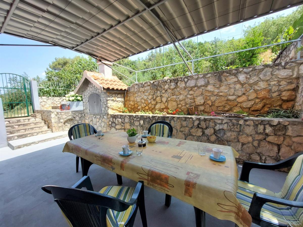 Holiday Home Oliva Bilice Esterno foto