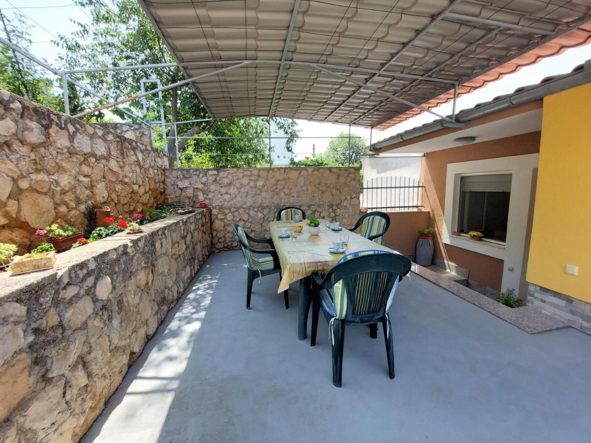 Holiday Home Oliva Bilice Esterno foto