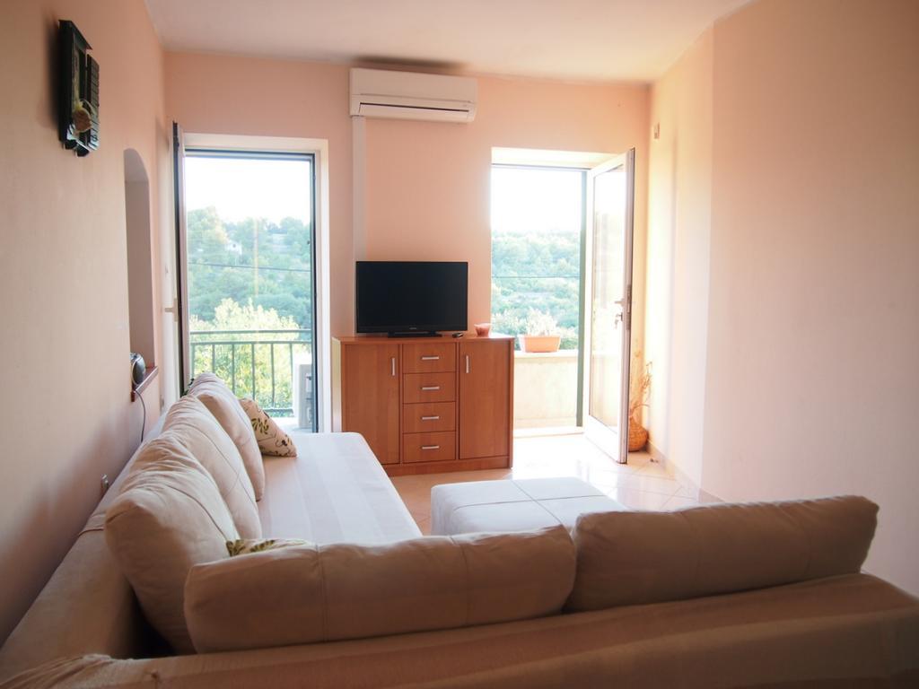 Holiday Home Oliva Bilice Esterno foto